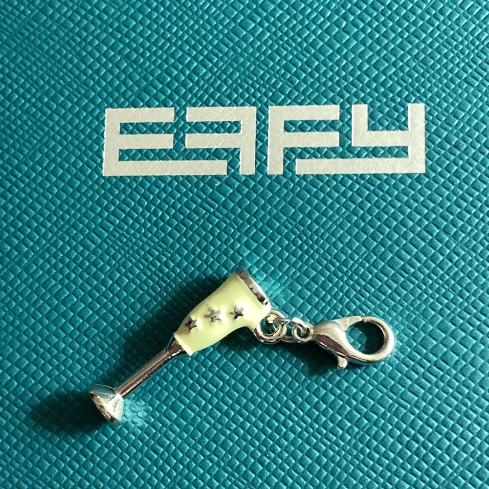 ❤️ NWOT - EFFY 3-Star Champagne Flute Silvertone Hanging Charm* ❤️